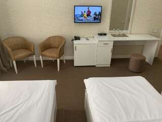 Отель Sahil Park Hotel Баку Стандартный двухместный номер с 2 отдельными кроватями-4