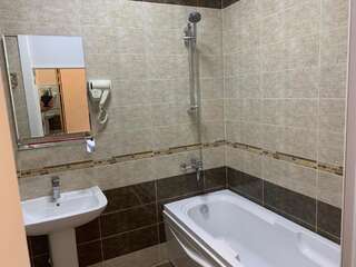 Отель Sahil Park Hotel Баку Номер Делюкс с кроватью размера «king-size»-12